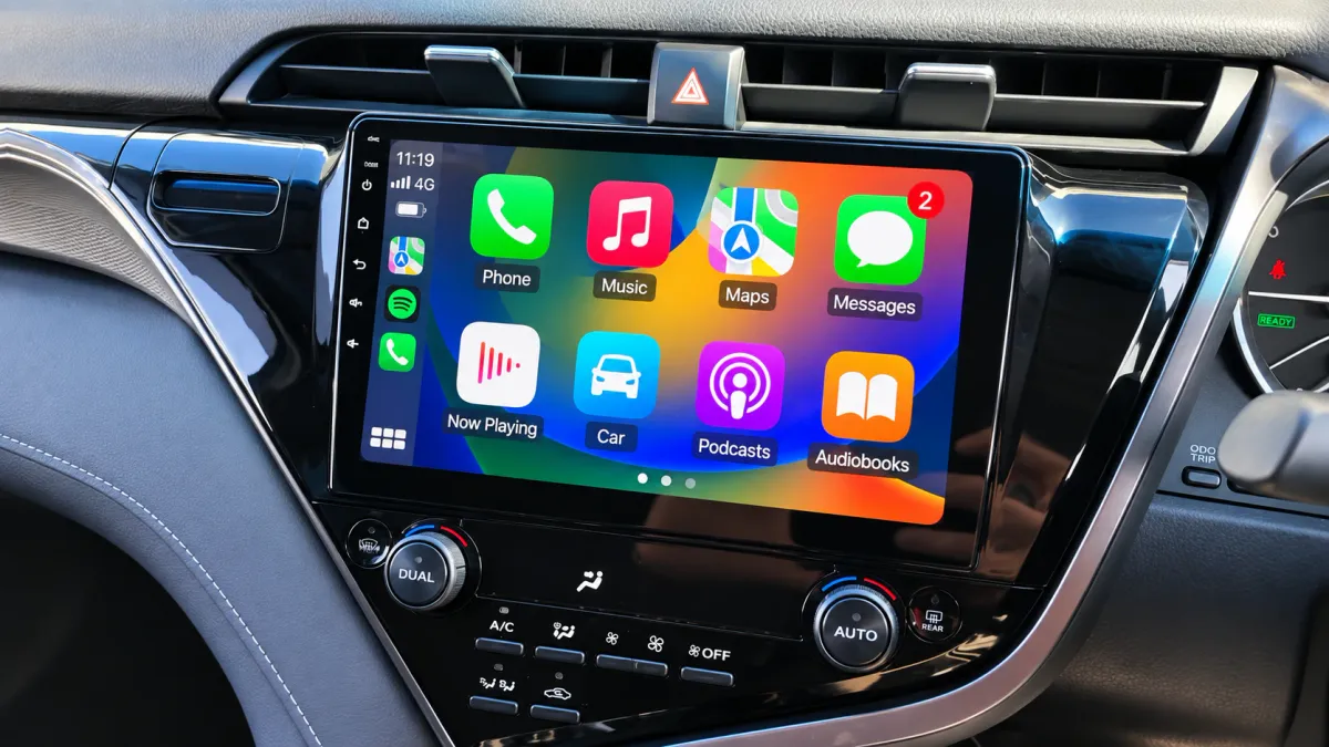 Apple CarPlay & Android Auto — Toyota Camry