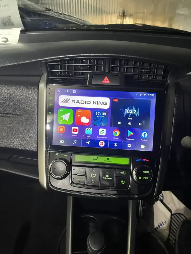 Toyota Corolla Fielder Apple CarPlay & Android Auto Radio