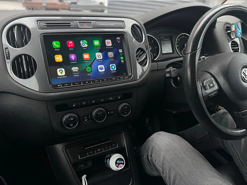 Volkswagen Tiguan Apple CarPlay & Android Auto Radio