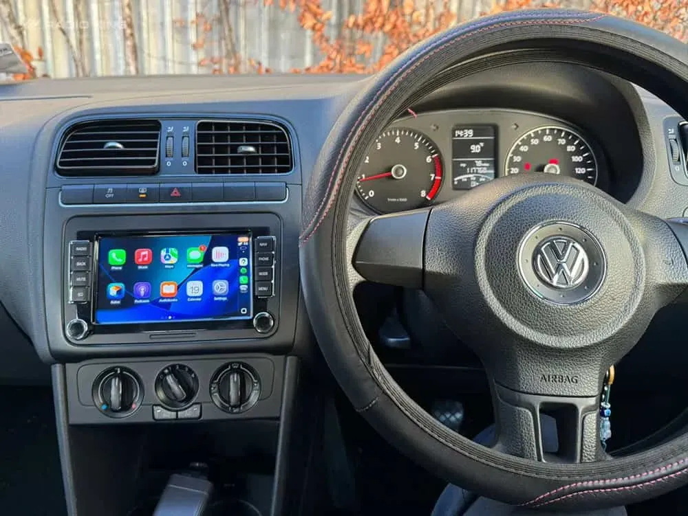 Volkswagen Polo Apple CarPlay & Android Auto Radio