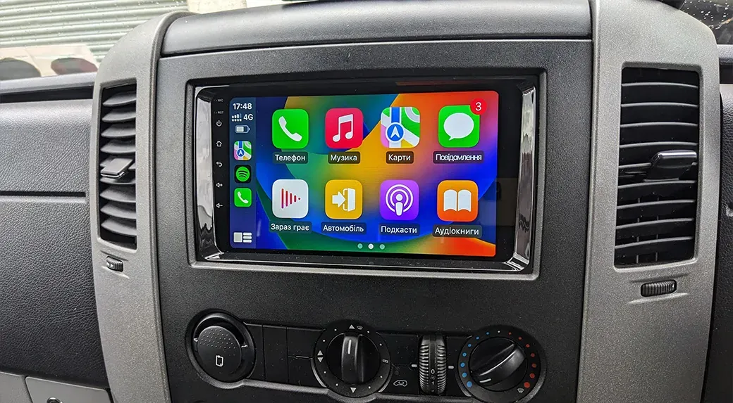Volkswagen Transporter Apple CarPlay & Android Auto Radio
