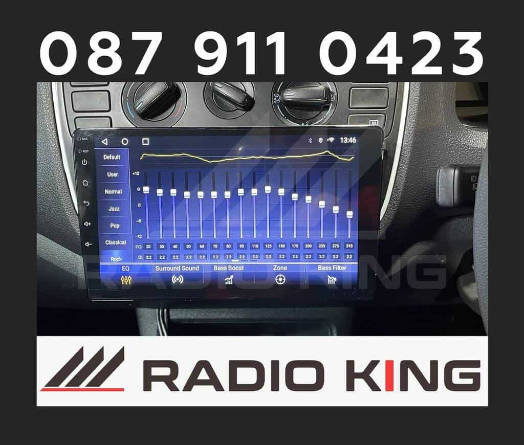 Android car radio with CarPlay System and audio equaliser interface.