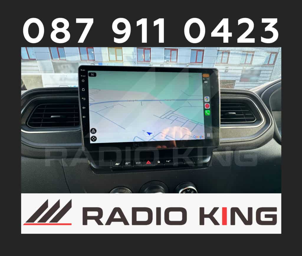 POST: PREMIUM CARPLAY OPEL MOVANO ANDROID AUTO RADIO 3 Android car radio with CarPlay system displayed inside a vehicle.