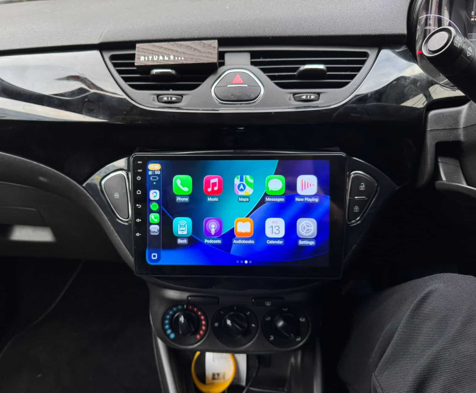Opel Corsa Apple Carplay